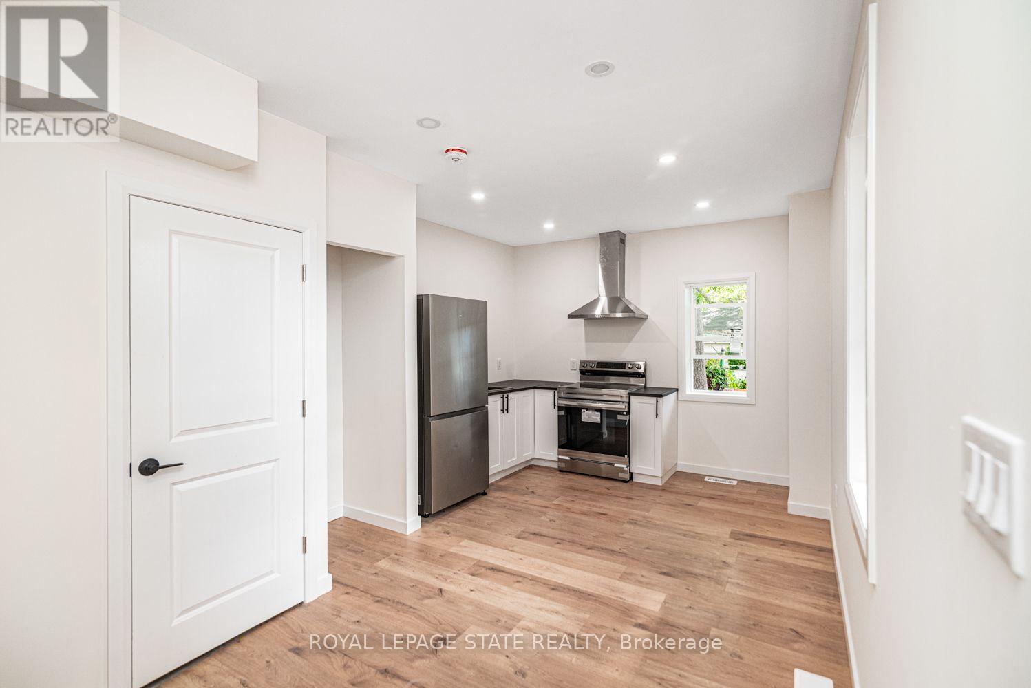 60 William Street Property Photo 45