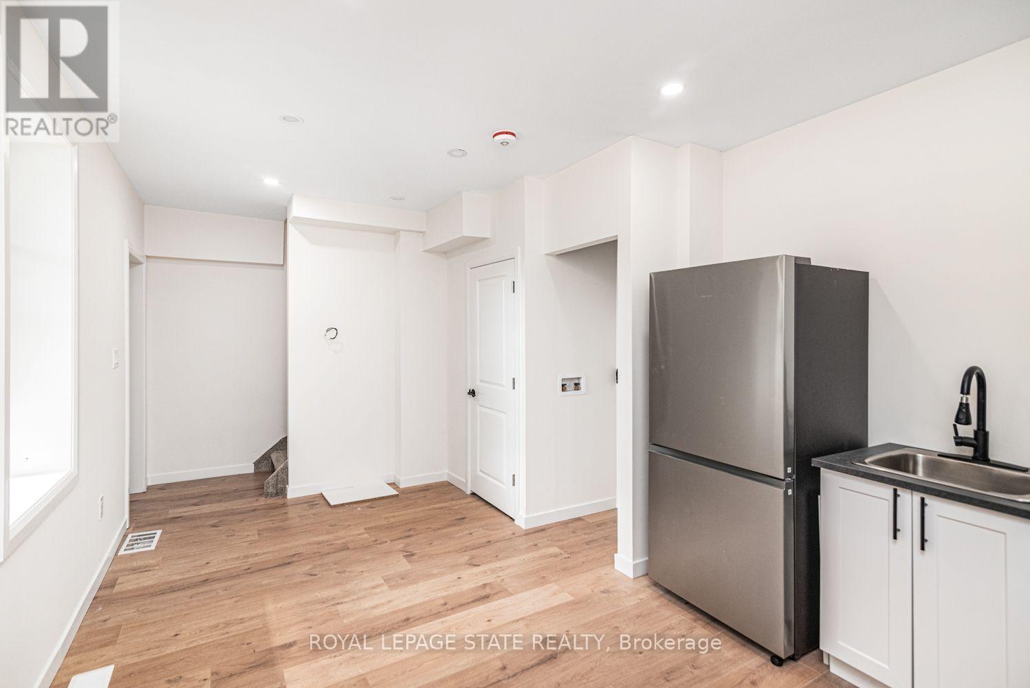 60 William Street Property Photo 49
