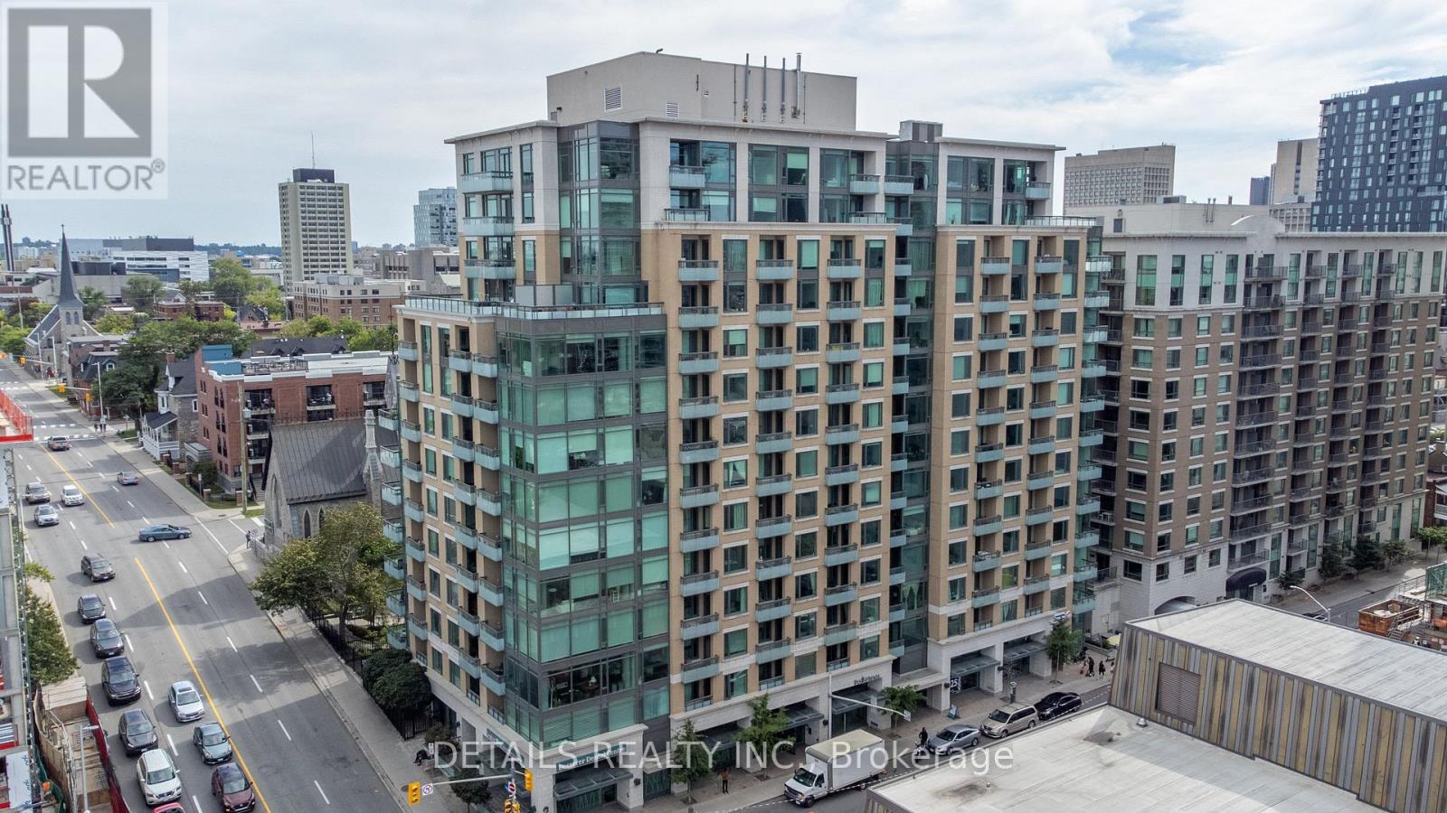 607 - 238 BESSERER STREET Property Photo 1