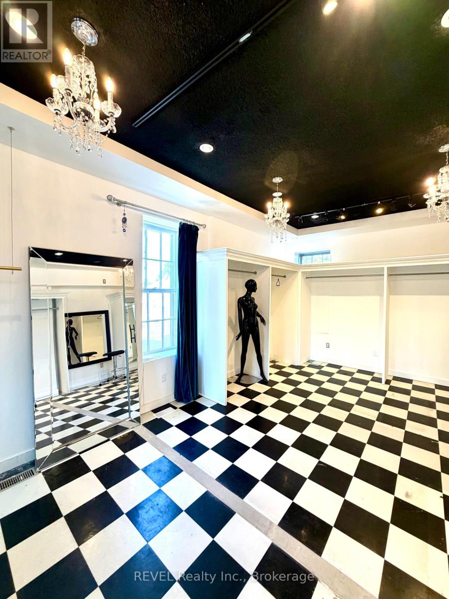 15 Welland Avenue Property Photo 4