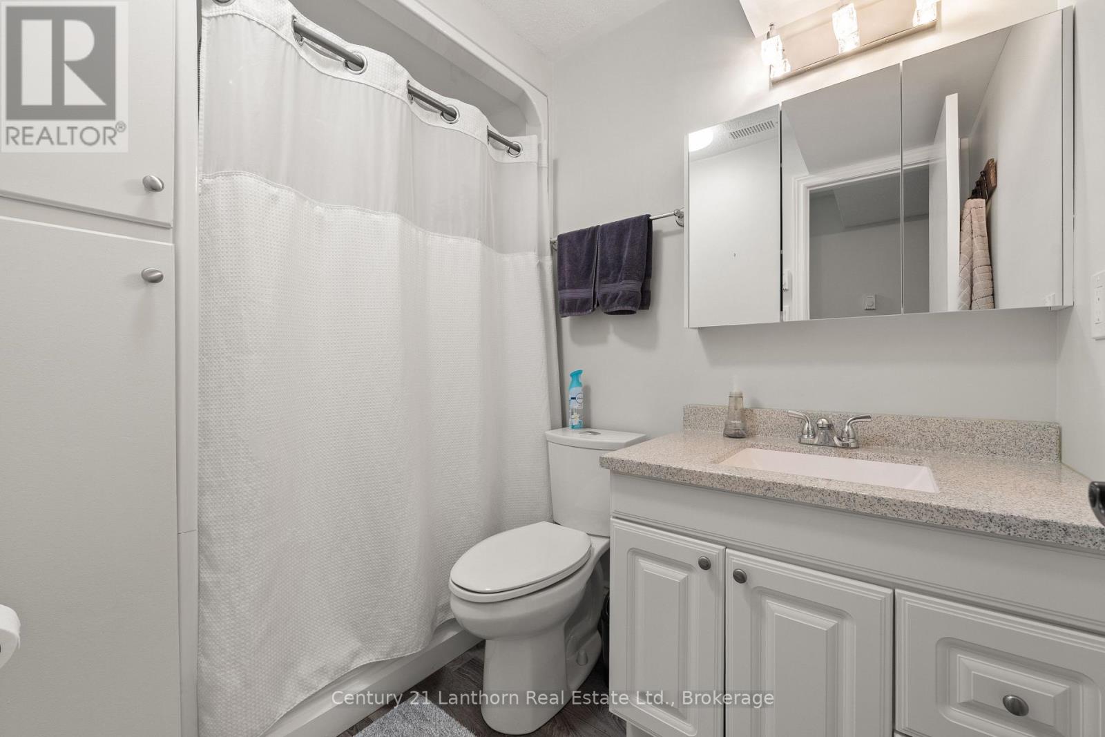 212 Main Street Property Photo 29