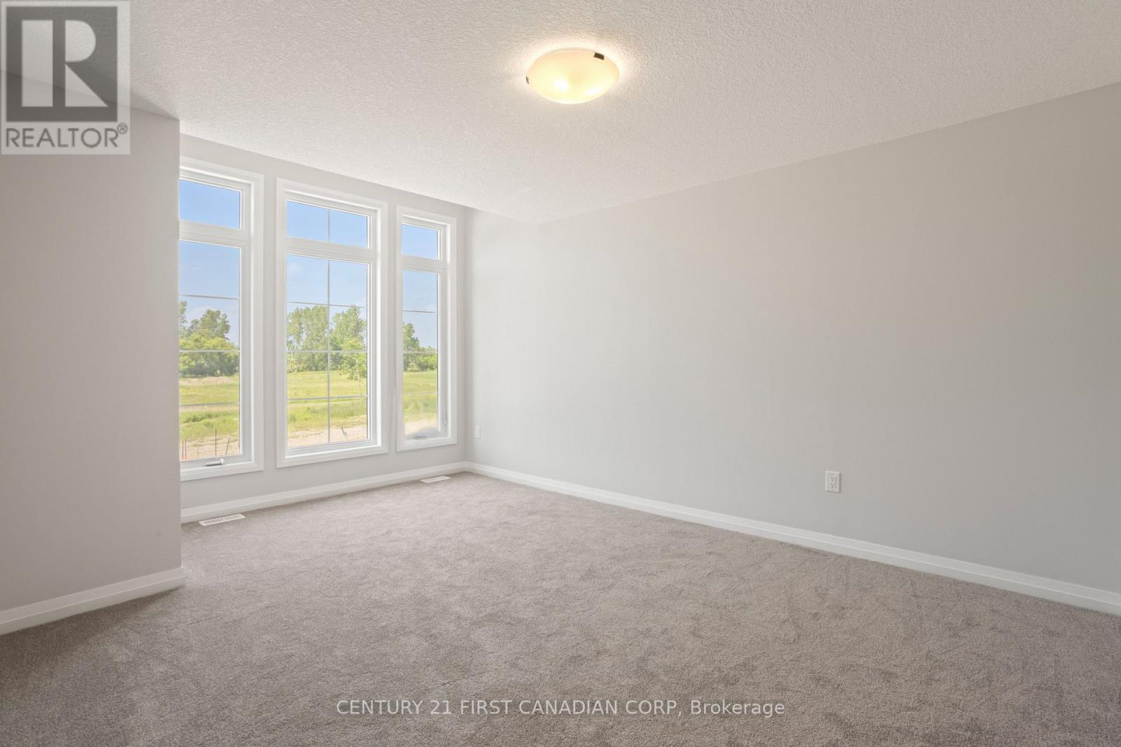 6882 Heathwoods Avenue Property Photo 13
