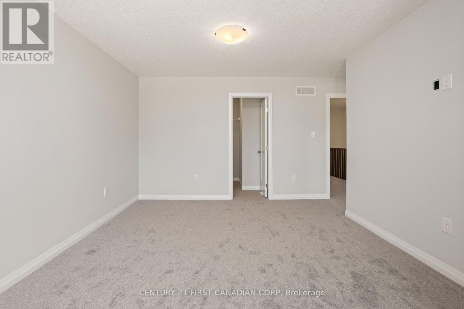 6882 Heathwoods Avenue Property Photo 15