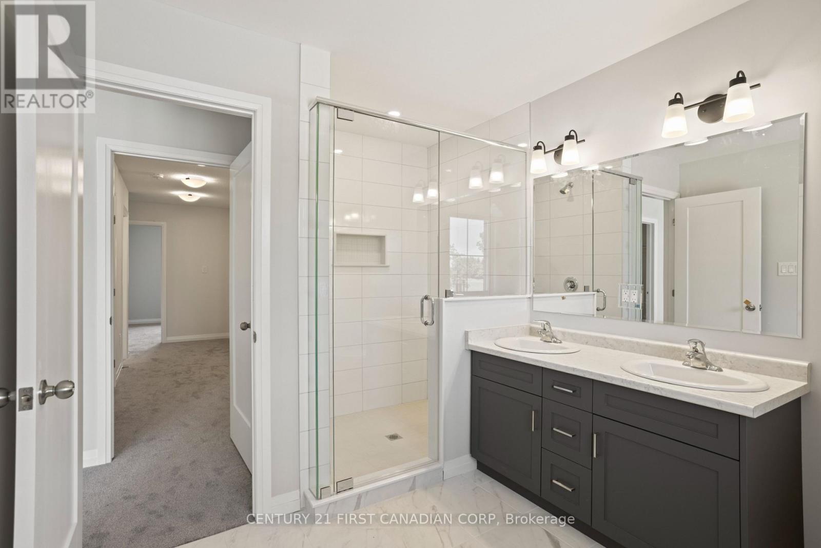 6882 Heathwoods Avenue Property Photo 17