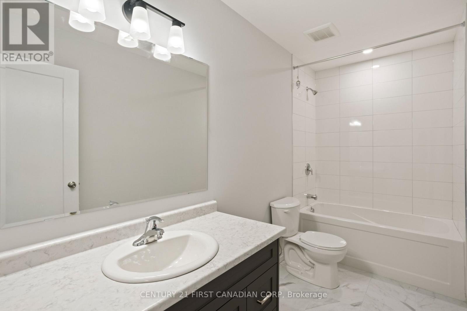 6882 Heathwoods Avenue Property Photo 23