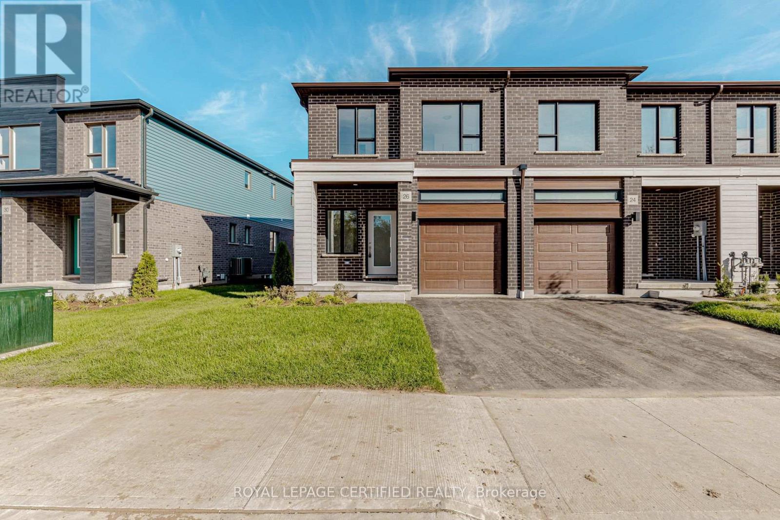 26 OAK FOREST COMMON CRESCENT