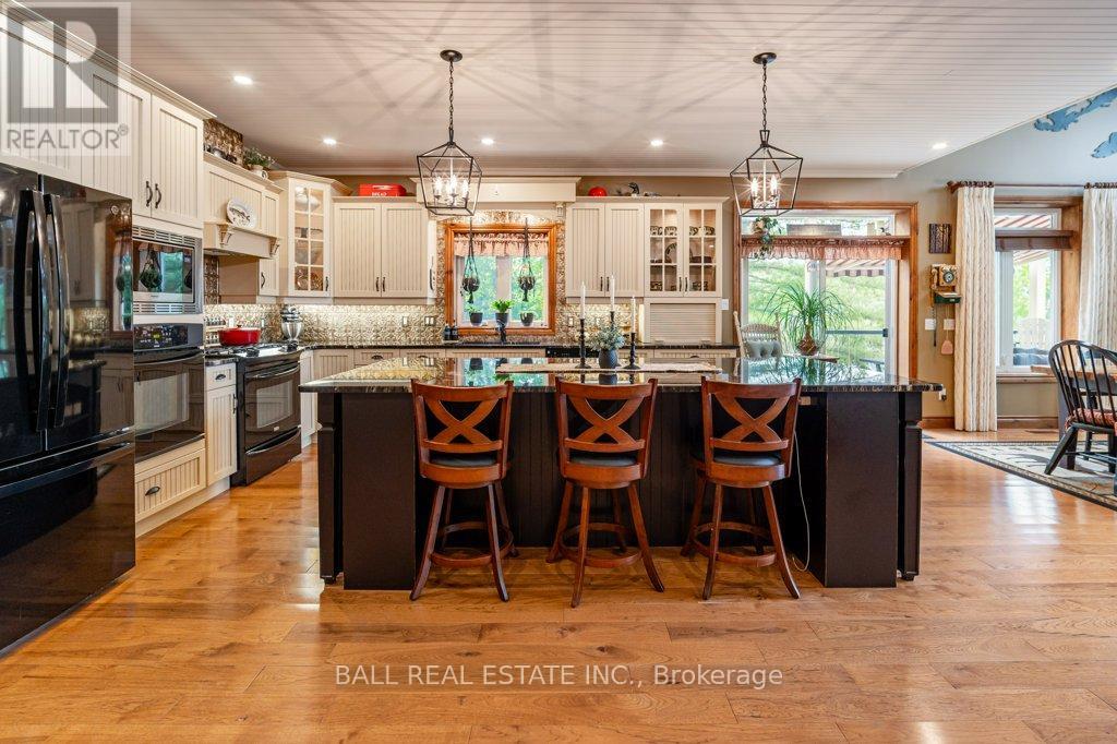 32 Shadowood Lane Property Photo 9