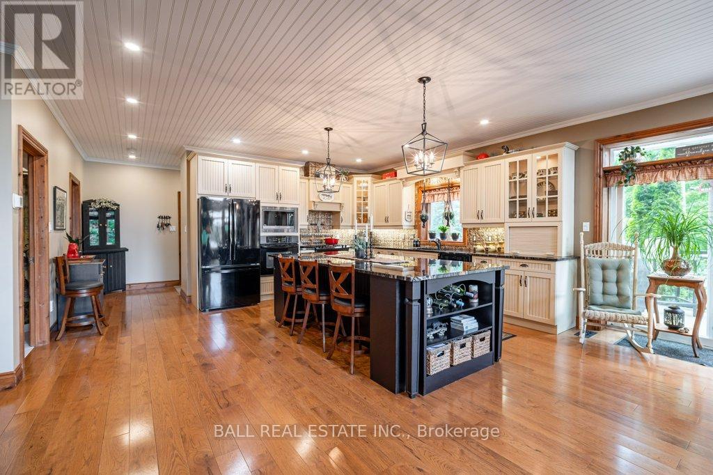32 Shadowood Lane Property Photo 12