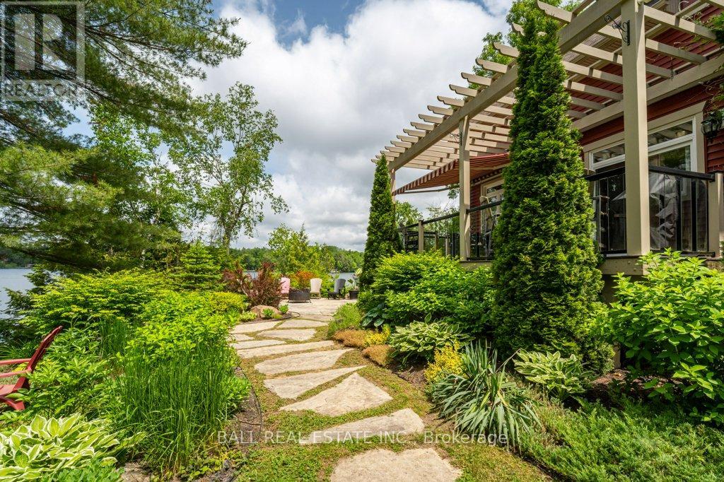 32 Shadowood Lane Property Photo 44