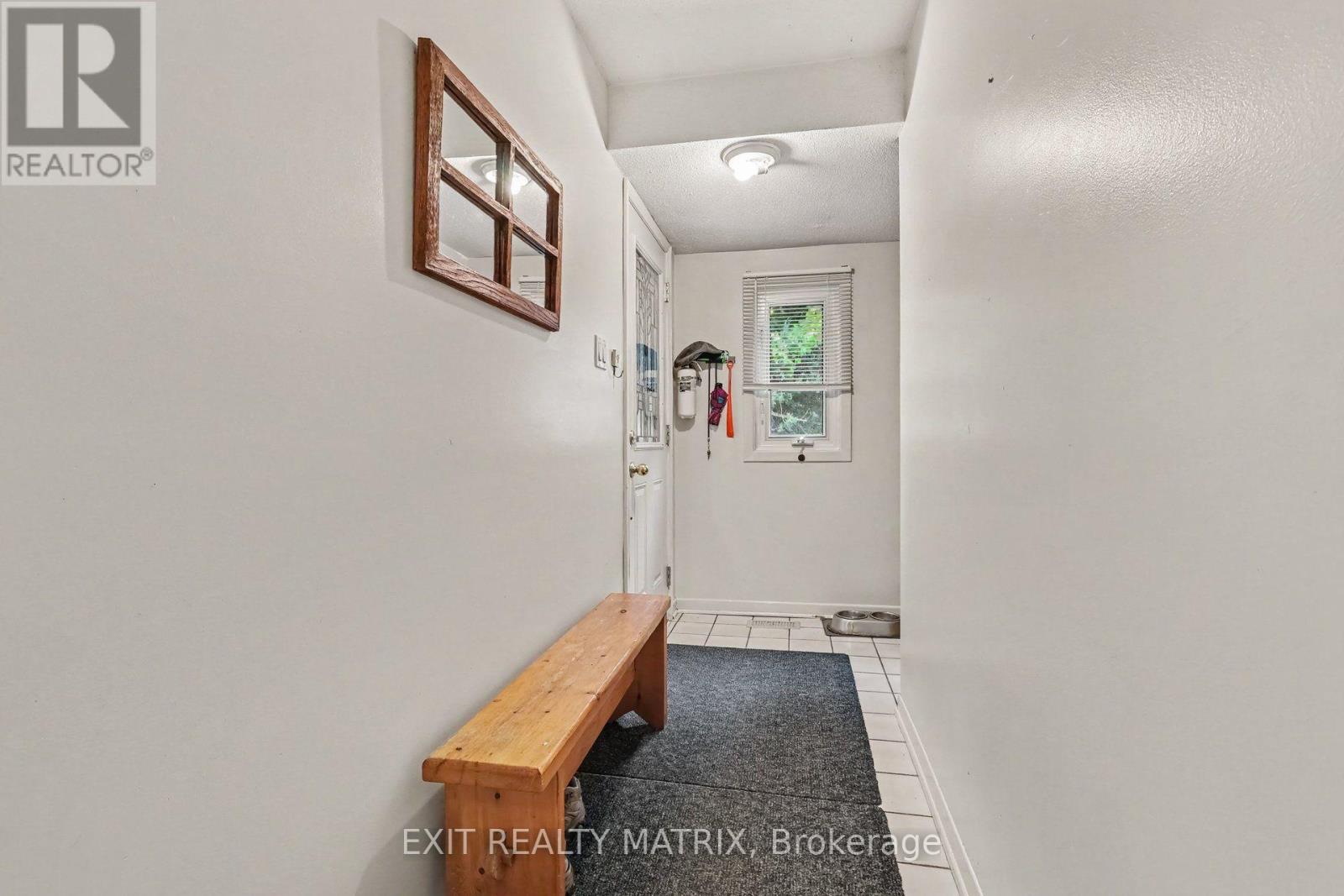 1887 Elmridge Drive Property Photo 3