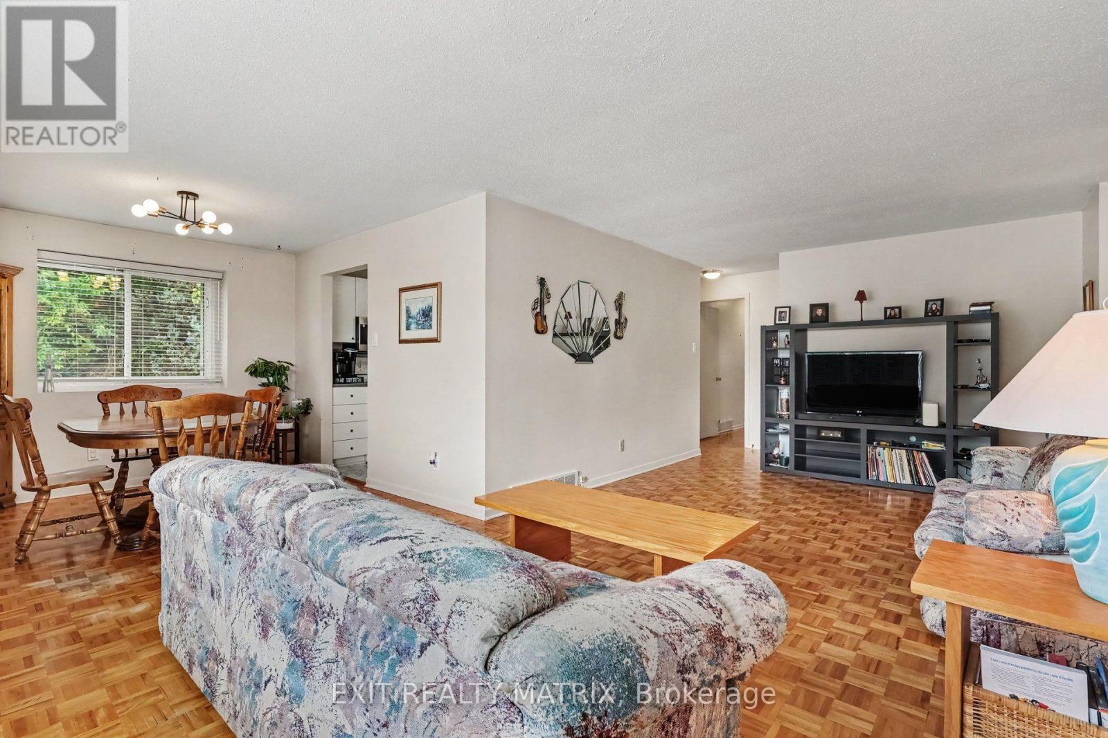 1887 Elmridge Drive Property Photo 6