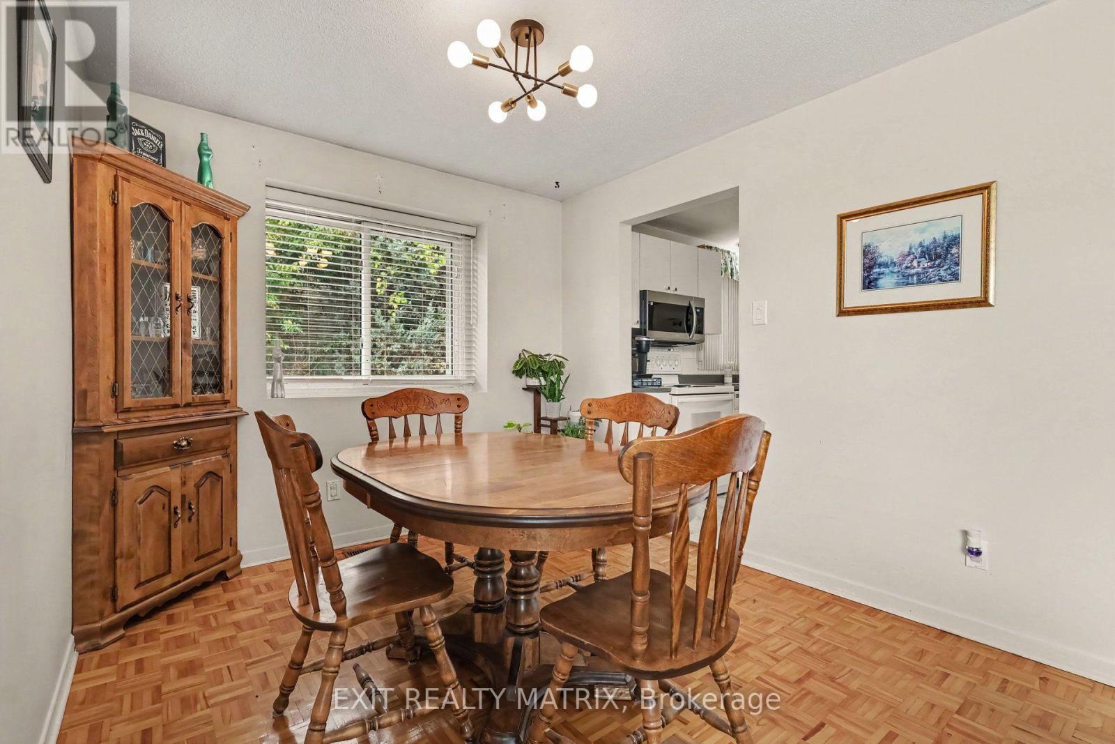 1887 Elmridge Drive Property Photo 10