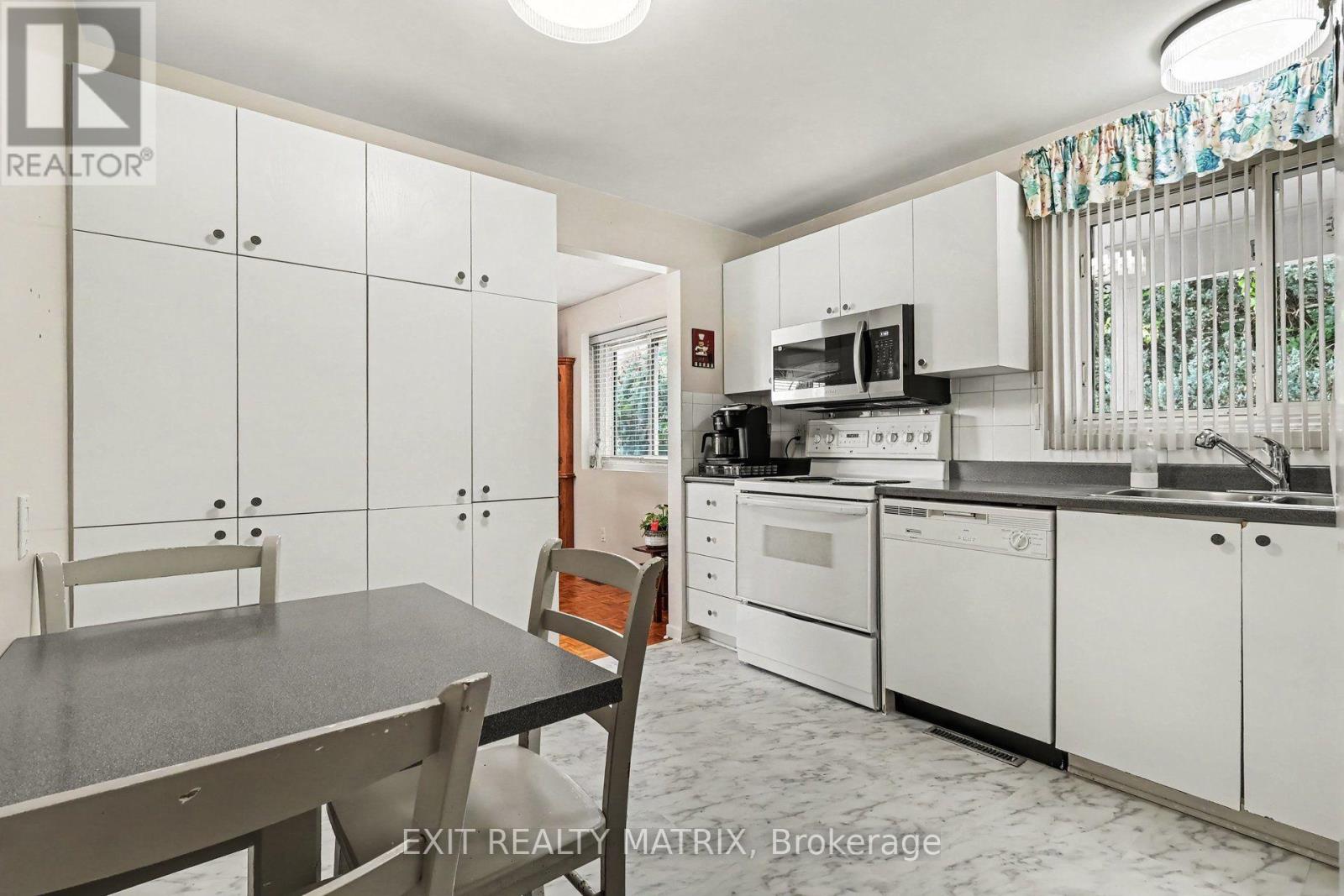 1887 Elmridge Drive Property Photo 12
