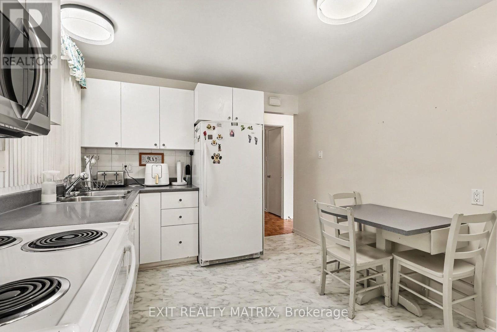 1887 Elmridge Drive Property Photo 15