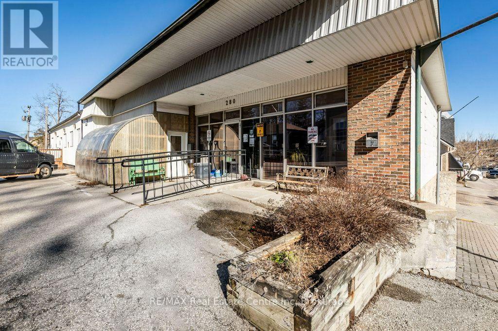 280 St Patrick Street W Property Photo 5