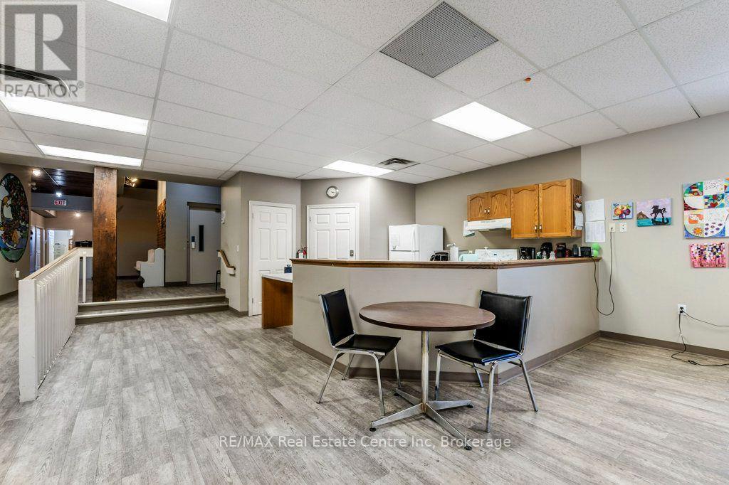 280 St Patrick Street W Property Photo 10