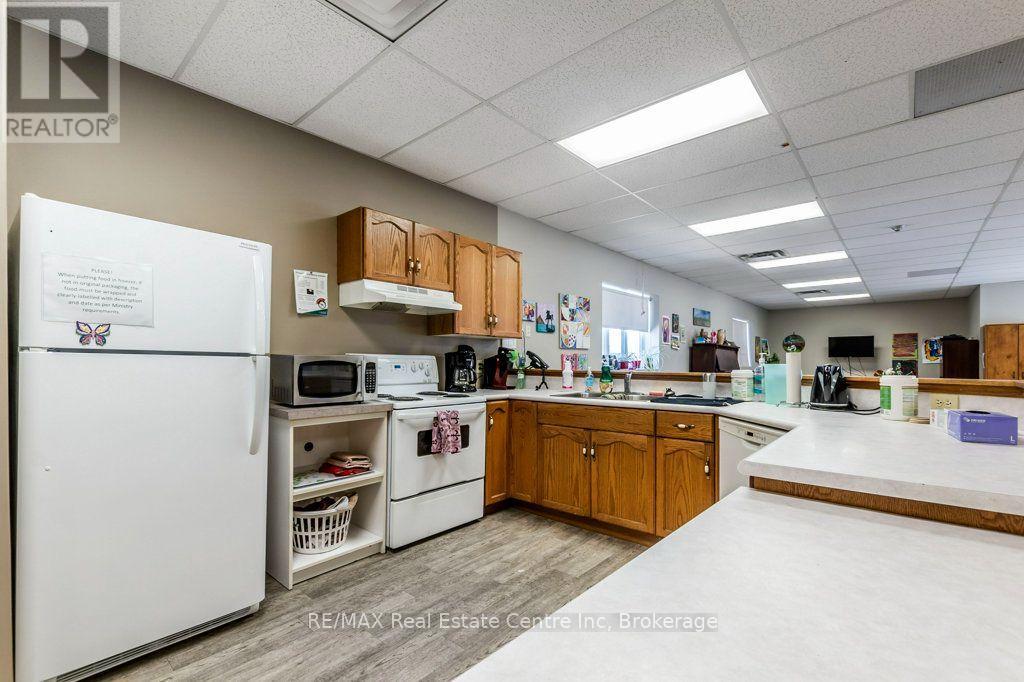 280 St Patrick Street W Property Photo 11