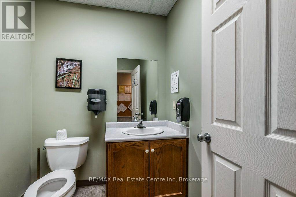 280 St Patrick Street W Property Photo 17