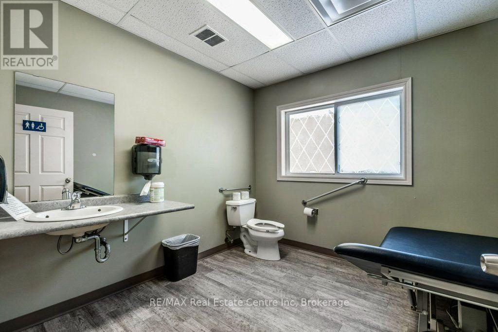 280 St Patrick Street W Property Photo 18
