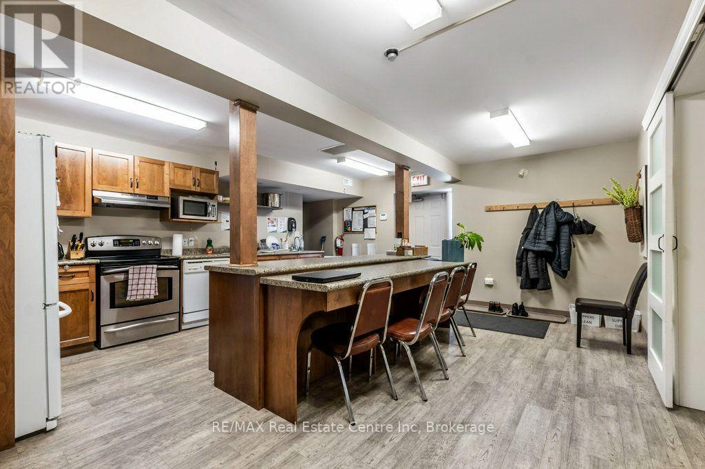 280 St Patrick Street W Property Photo 24