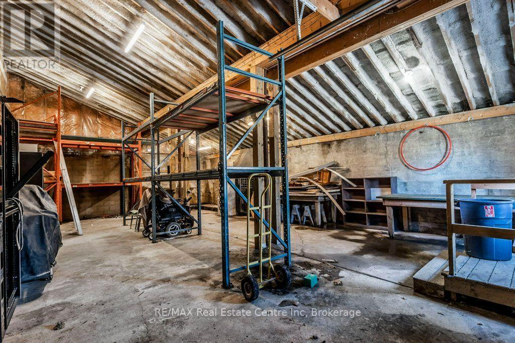 280 St Patrick Street W Property Photo 32