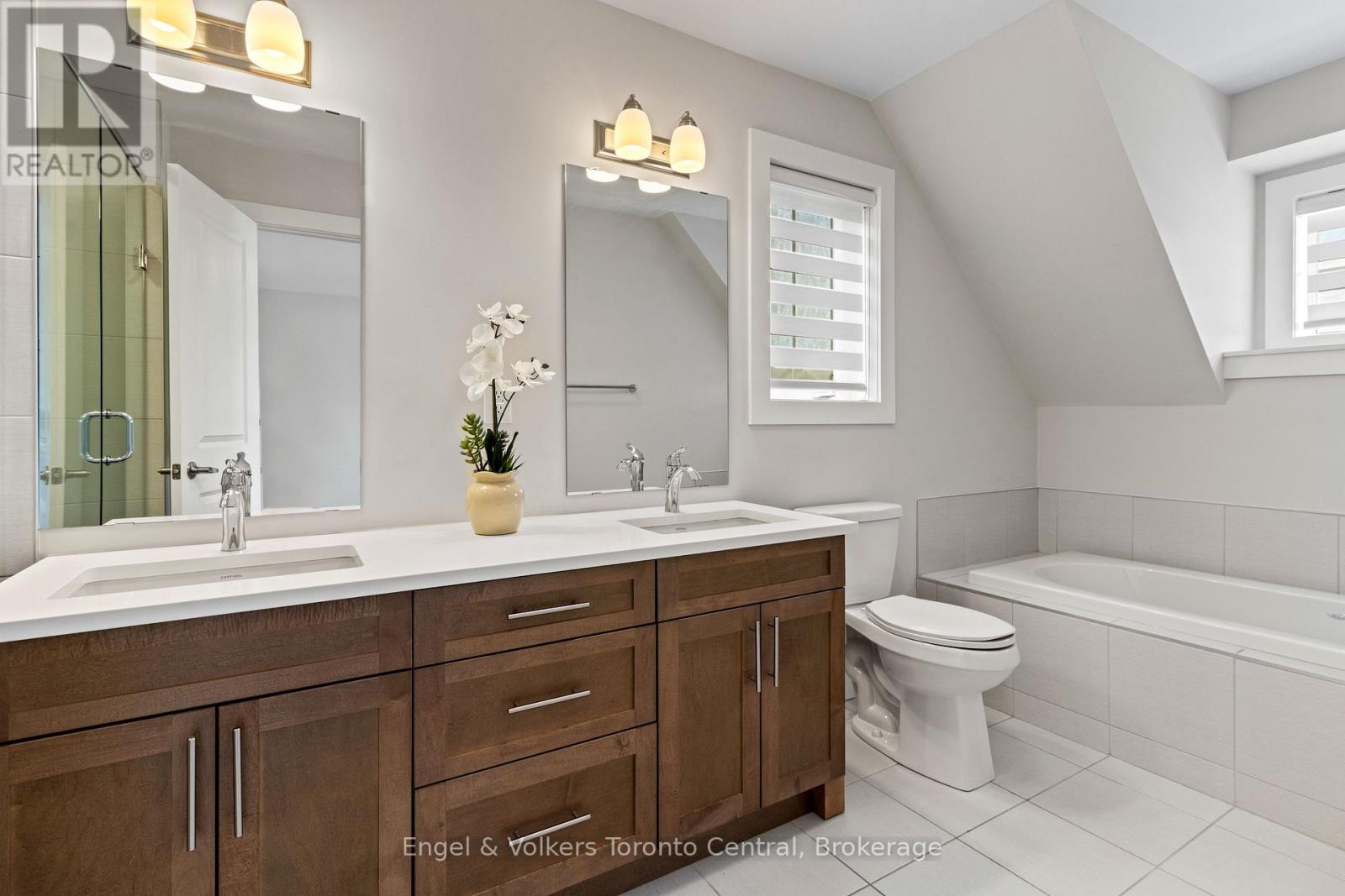145 Sycamore Street Property Photo 27