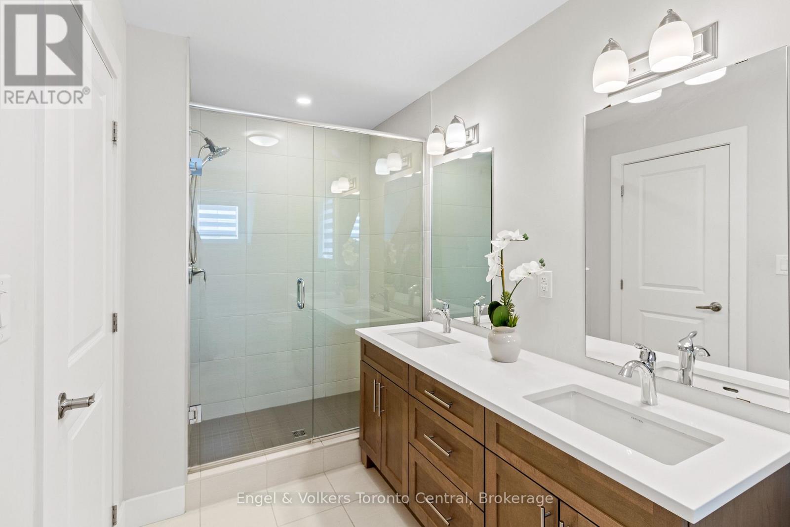 145 Sycamore Street Property Photo 28