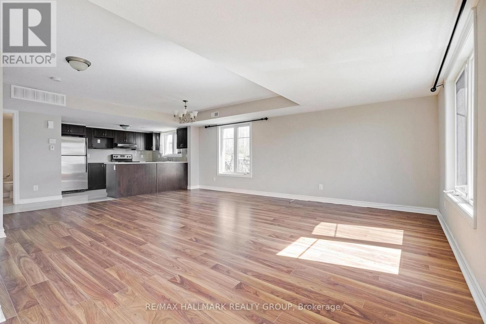 255b Titanium Private Property Photo 7