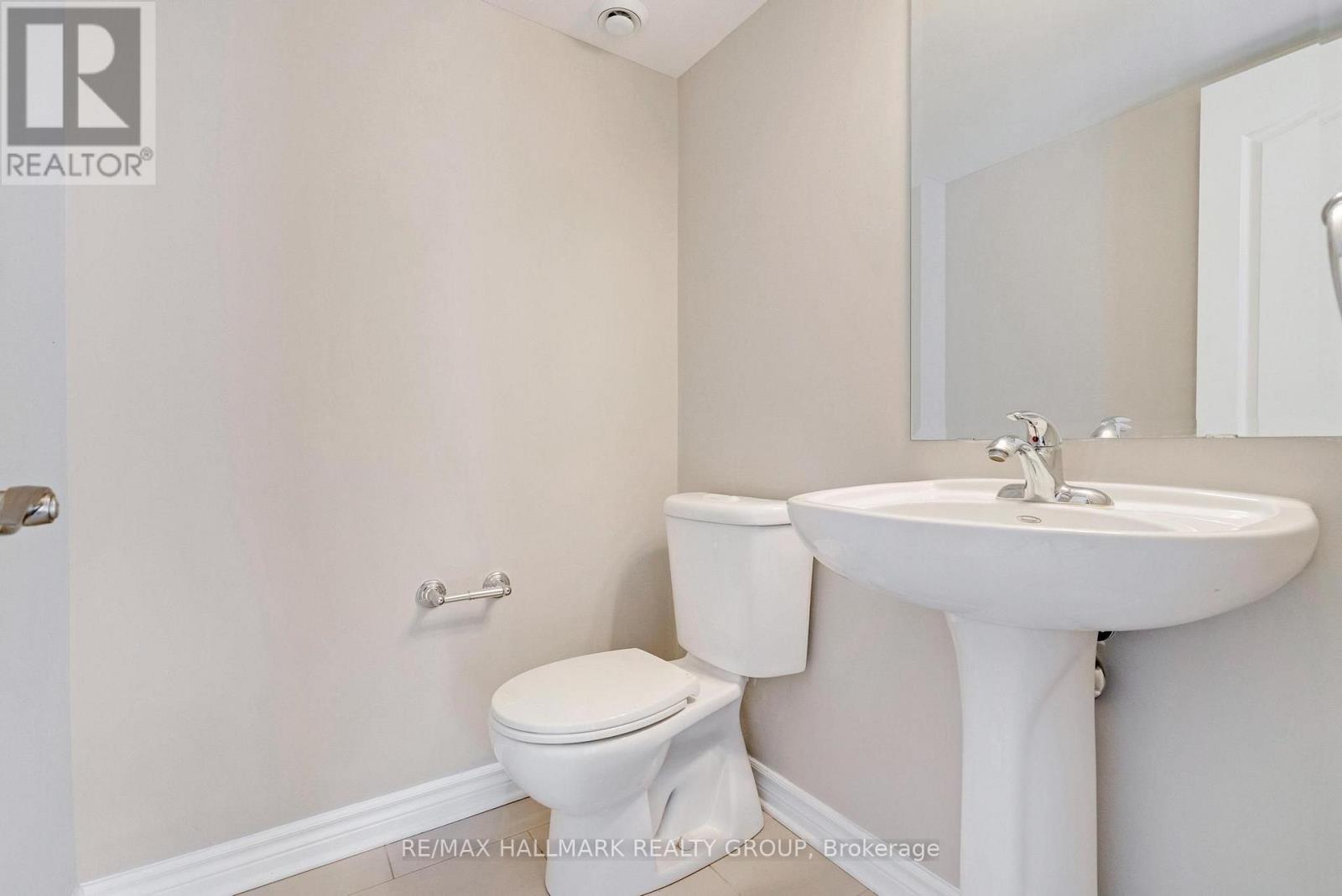 255b Titanium Private Property Photo 13