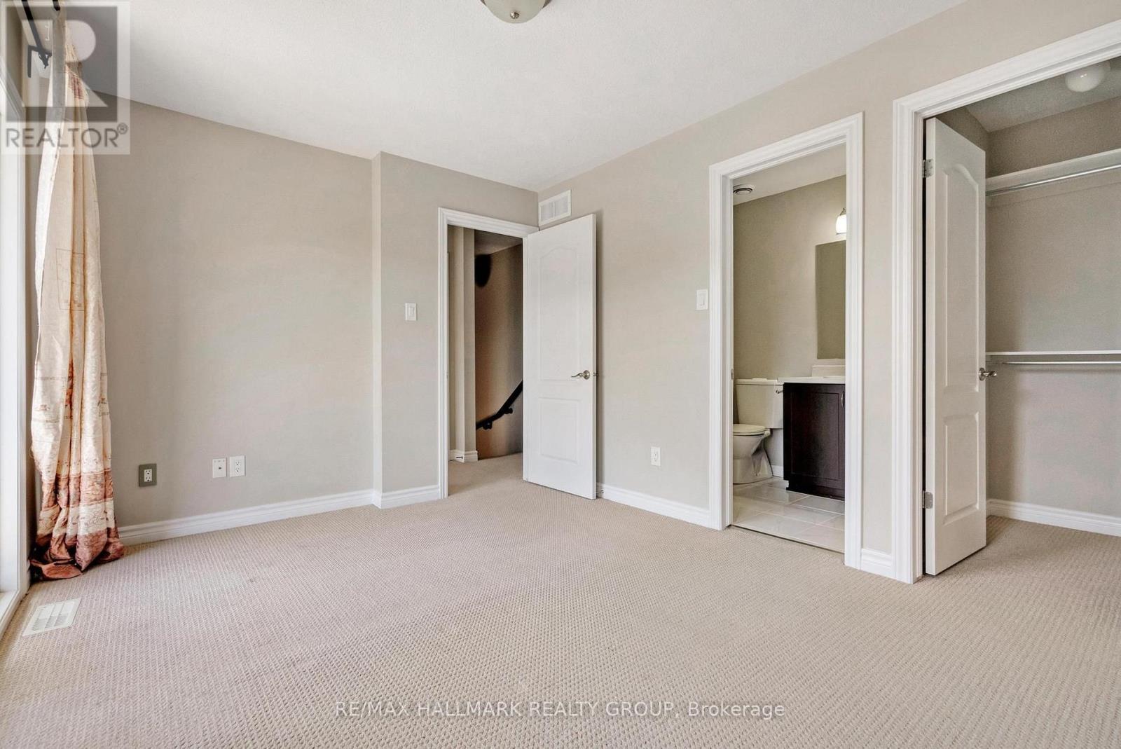 255b Titanium Private Property Photo 17
