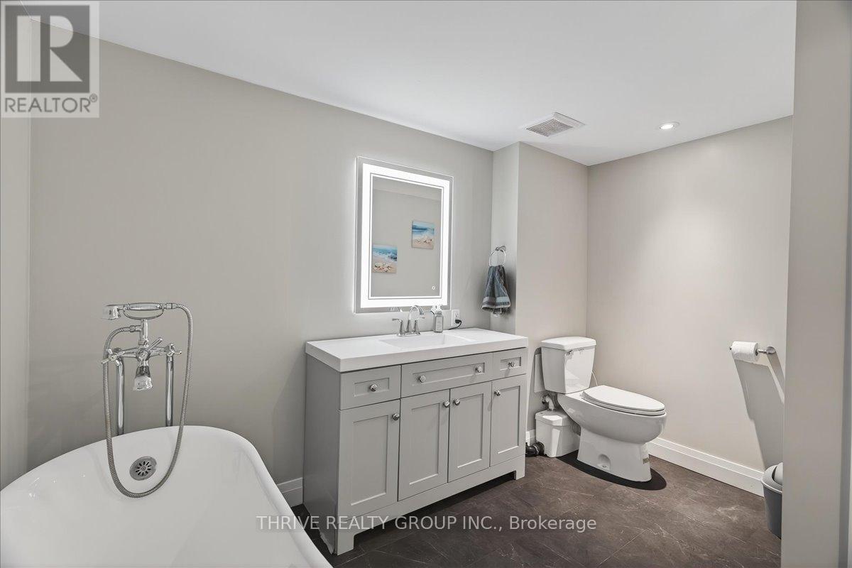 24 Church Street W Property Photo 28