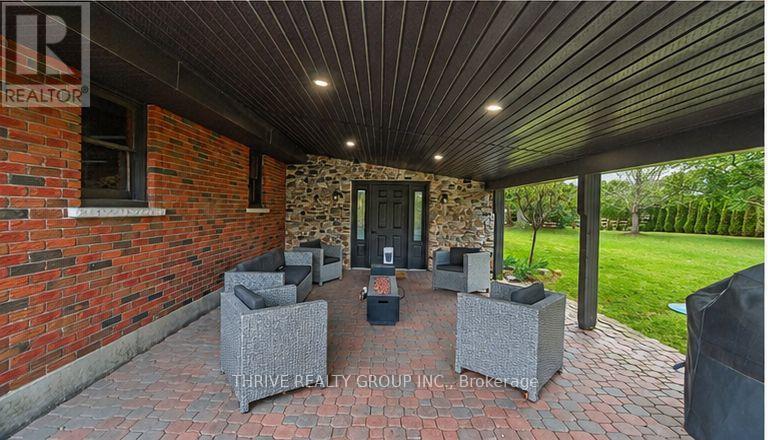24 Church Street W Property Photo 38