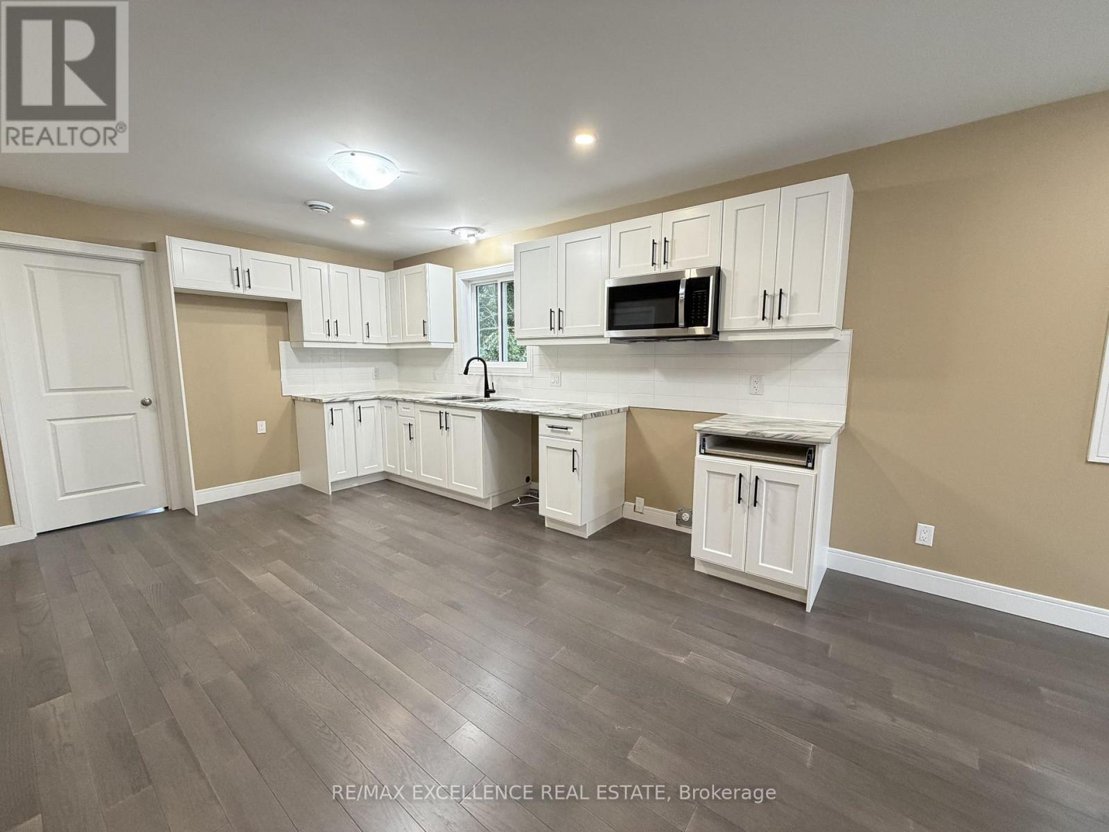 18 Huff Avenue Property Photo 8