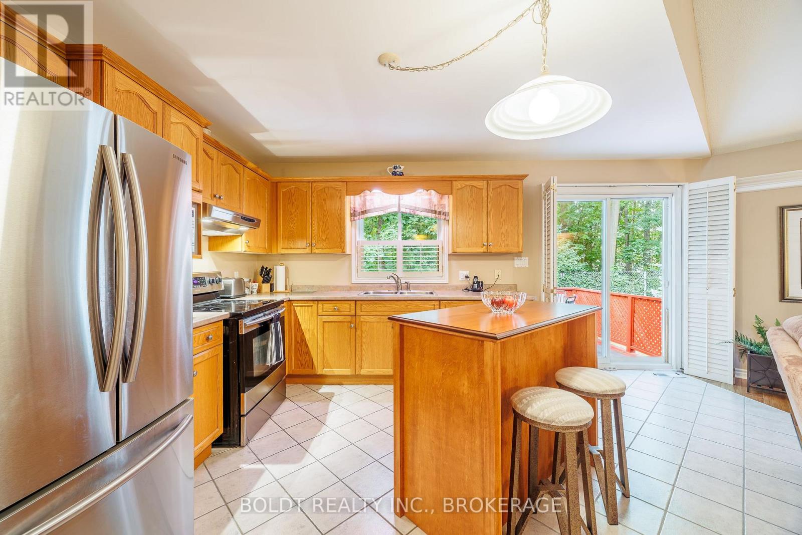 10 - 7370 Monastery Drive Property Photo 7