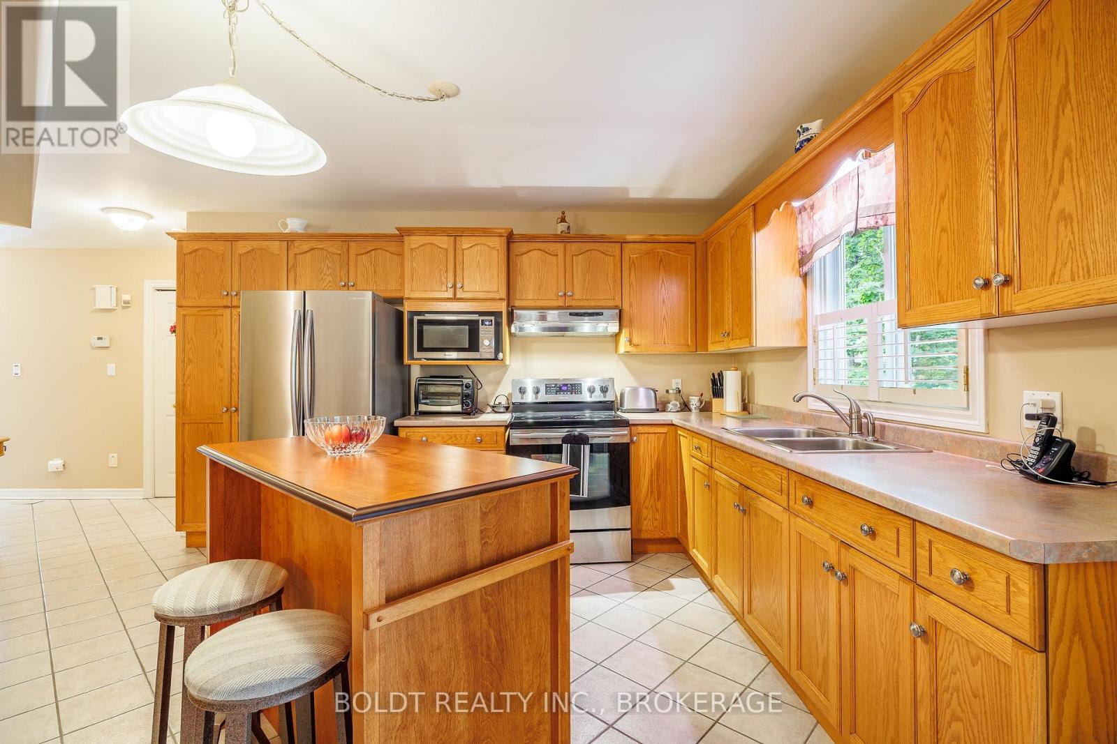 10 - 7370 Monastery Drive Property Photo 8