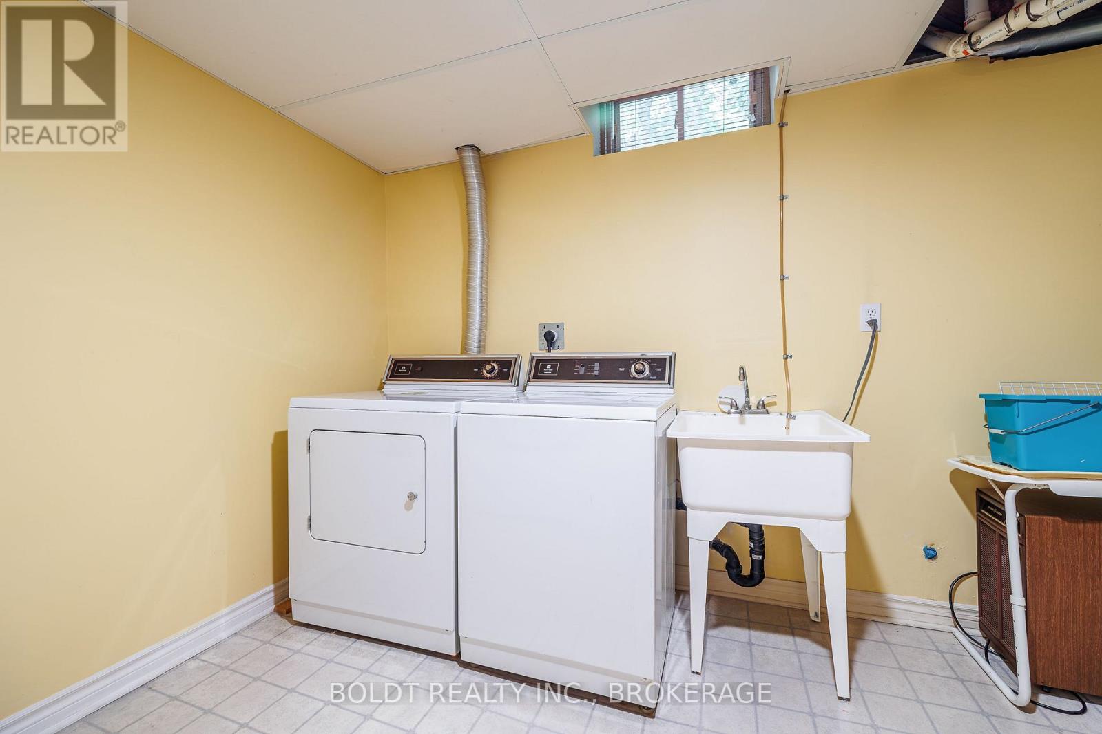 10 - 7370 Monastery Drive Property Photo 23