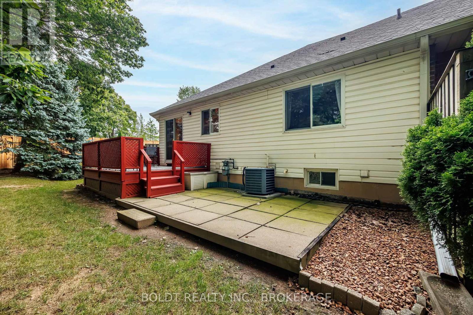 10 - 7370 Monastery Drive Property Photo 26