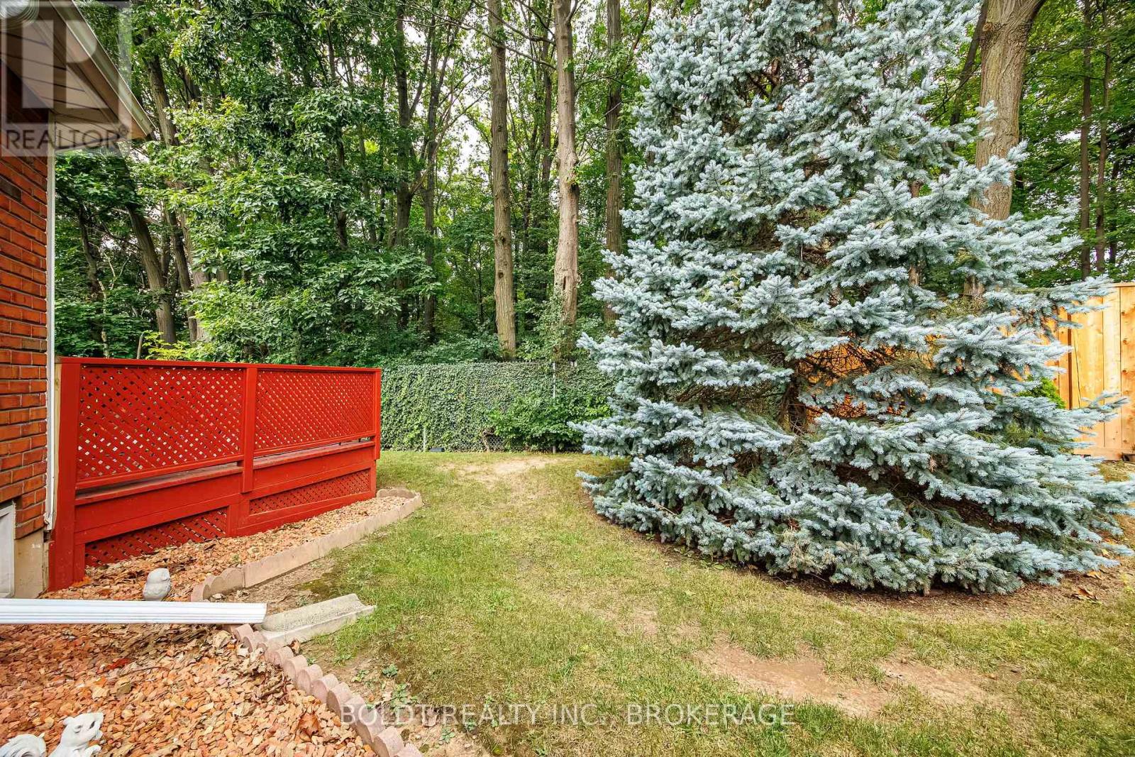 10 - 7370 Monastery Drive Property Photo 27