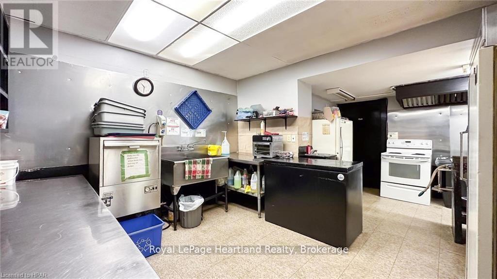 3064 Patrick Street Property Photo 15
