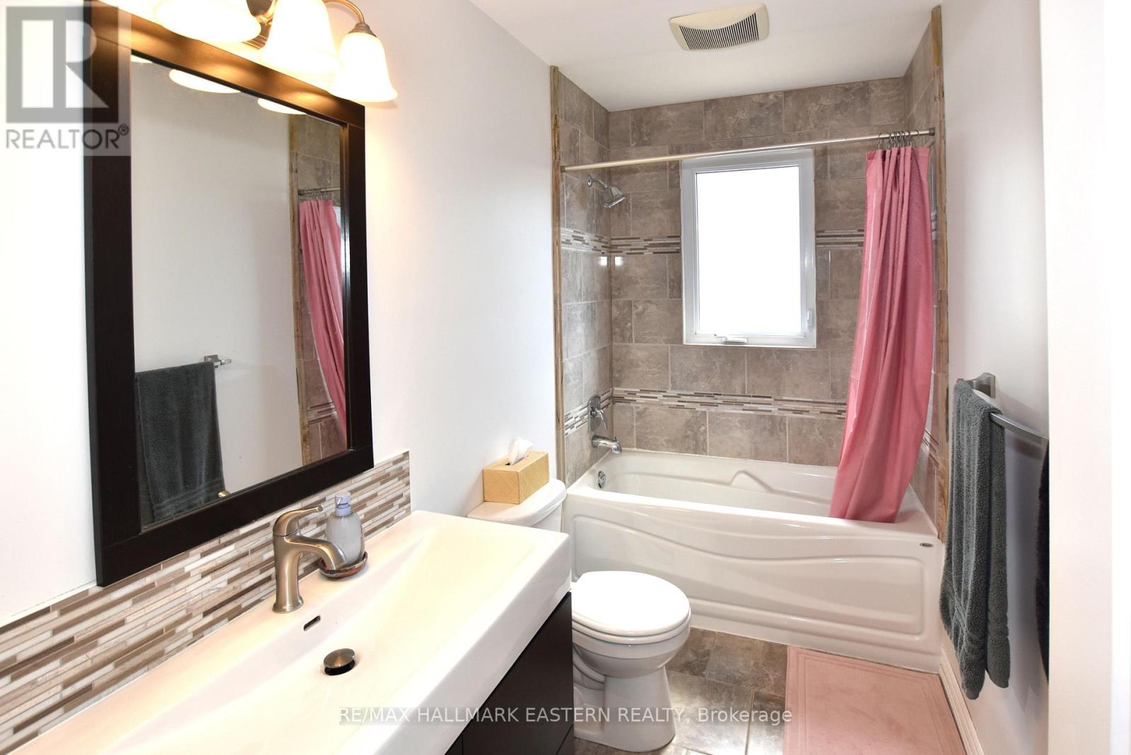 819 Rishor Crescent Crescent Property Photo 10