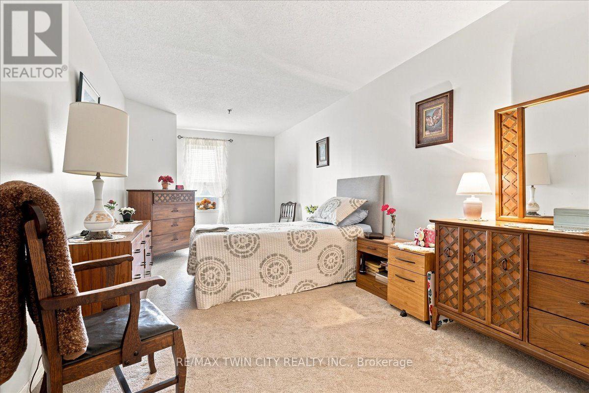 217 - 1009 Queenston Road Property Photo 9
