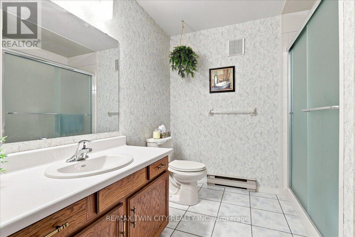 217 - 1009 Queenston Road Property Photo 22