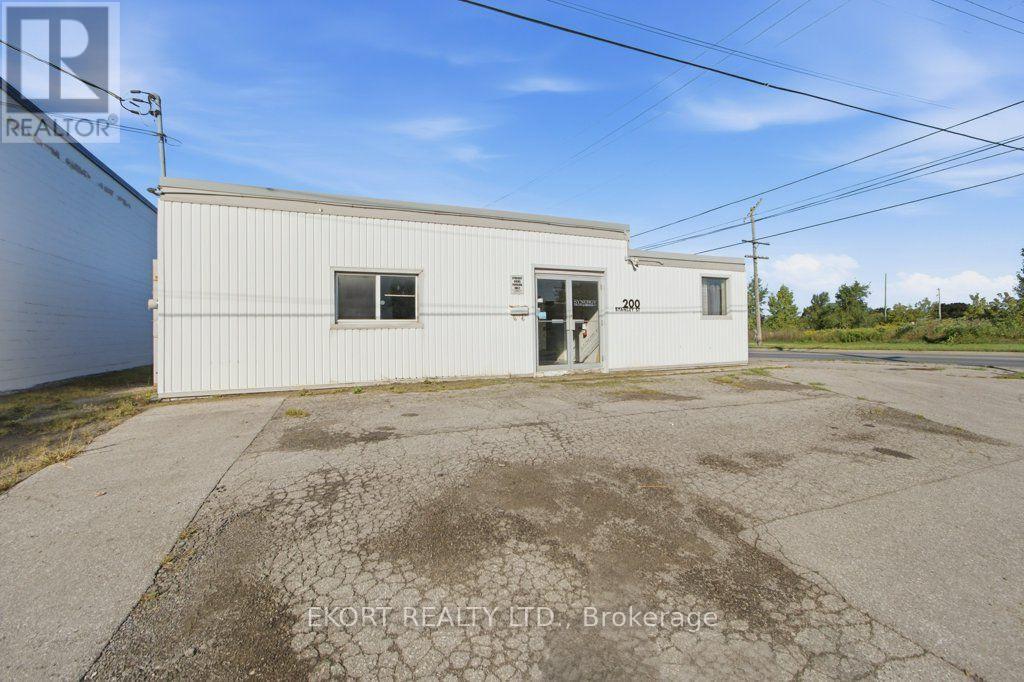 200 Stanley Street Property Photo 1
