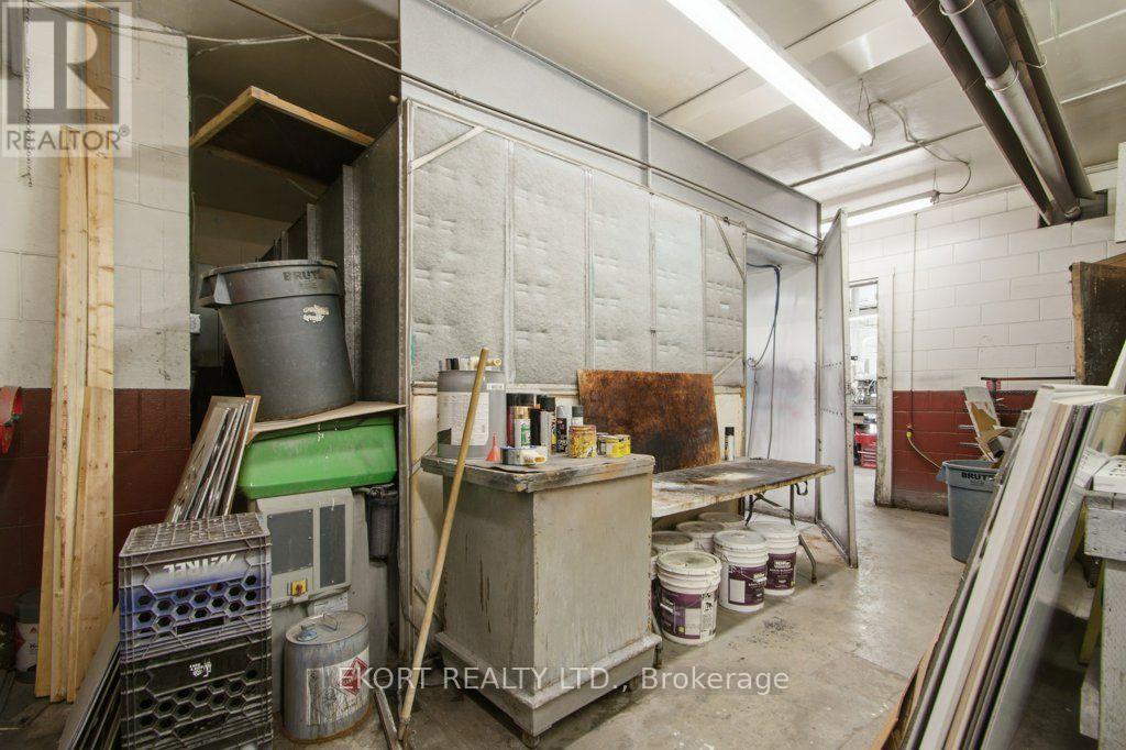 200 Stanley Street Property Photo 16