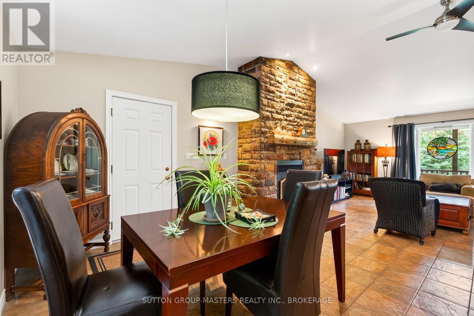 4126 Hideaway Lane Property Photo 10