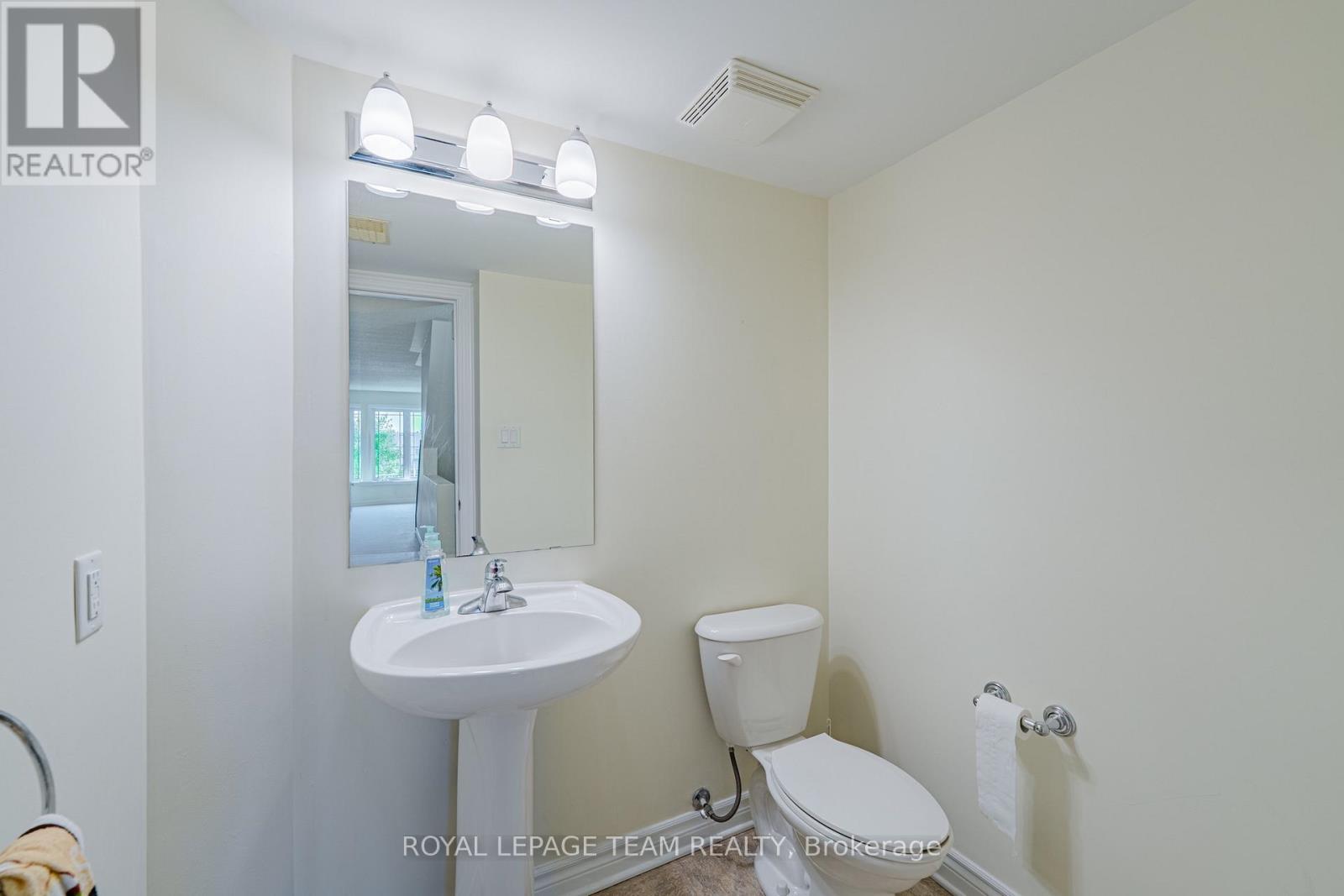 B - 634 Chapman Mills Drive Property Photo 7