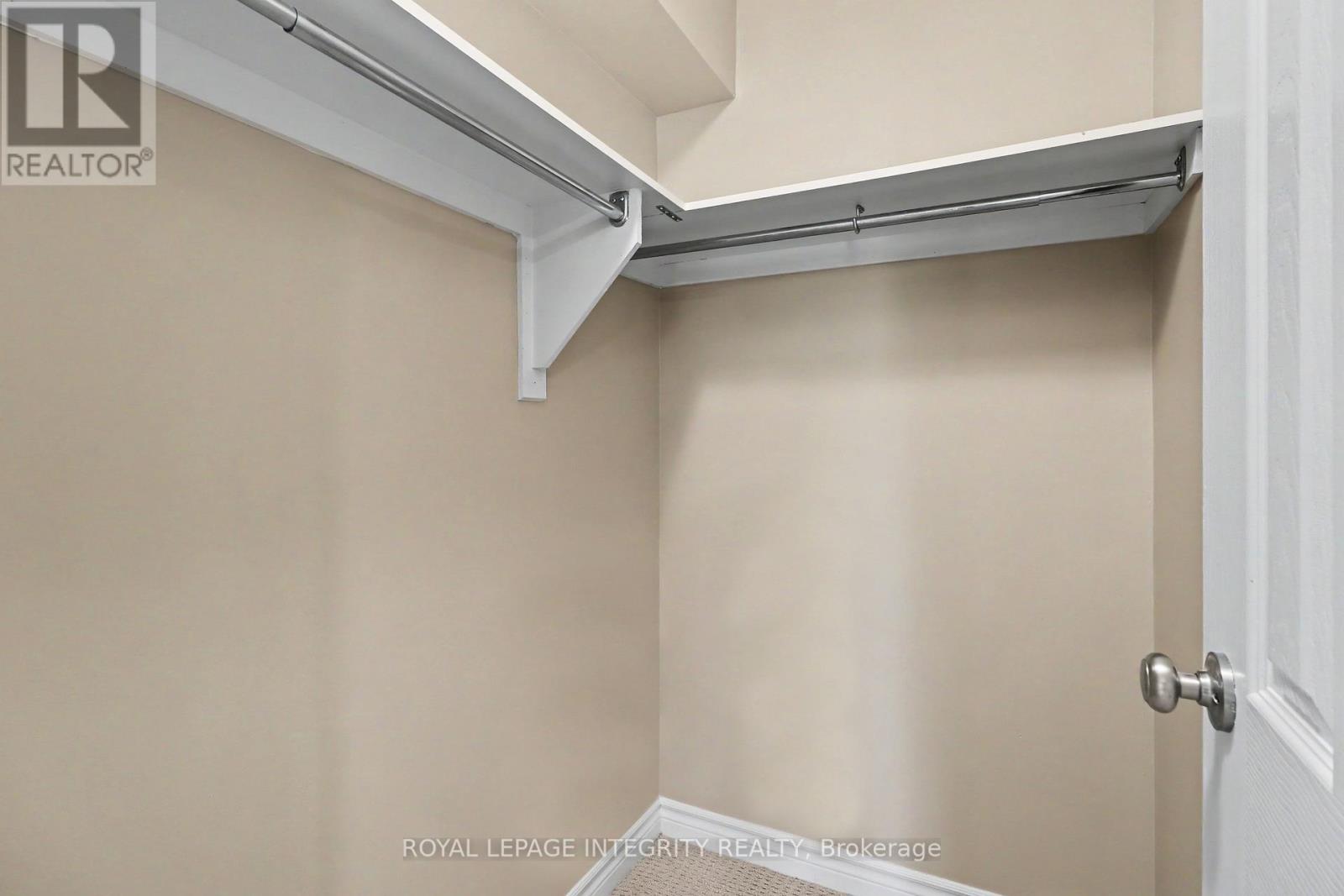 26 - 403 Stratas Circuit Property Photo 19