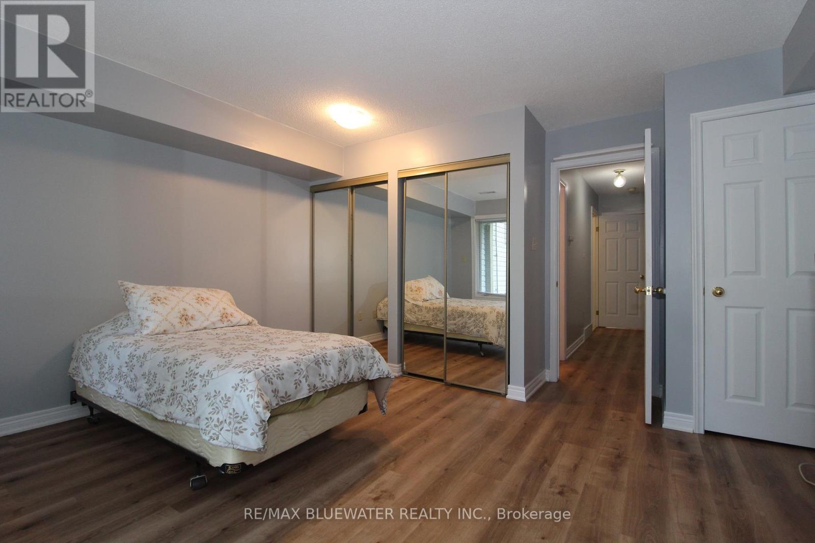 7 - 48 Ontario Street S Property Photo 23