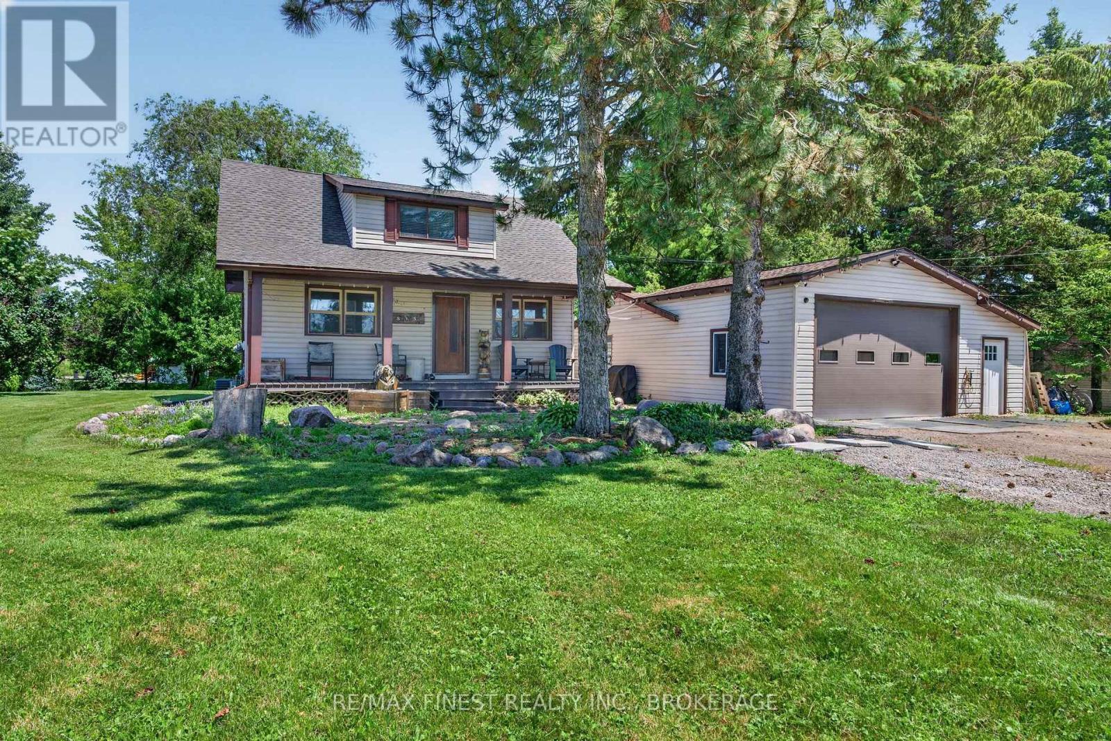 2270 Mcivor Road Property Photo 2