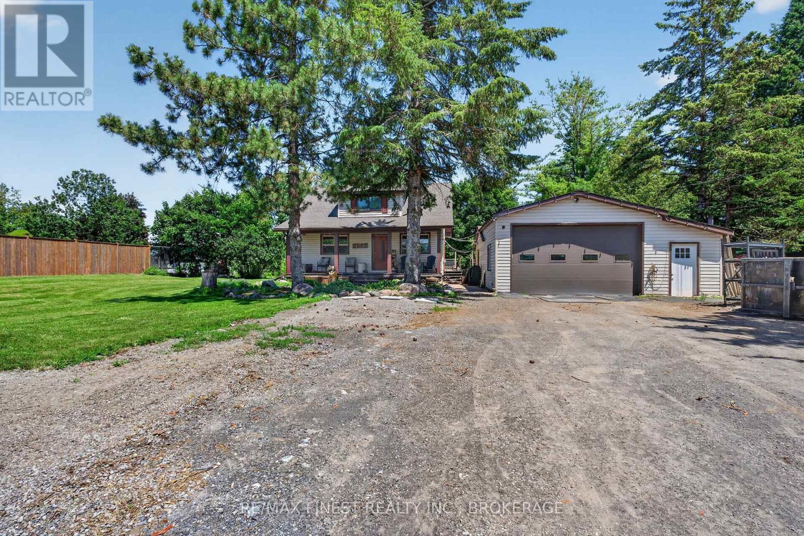 2270 Mcivor Road Property Photo 3